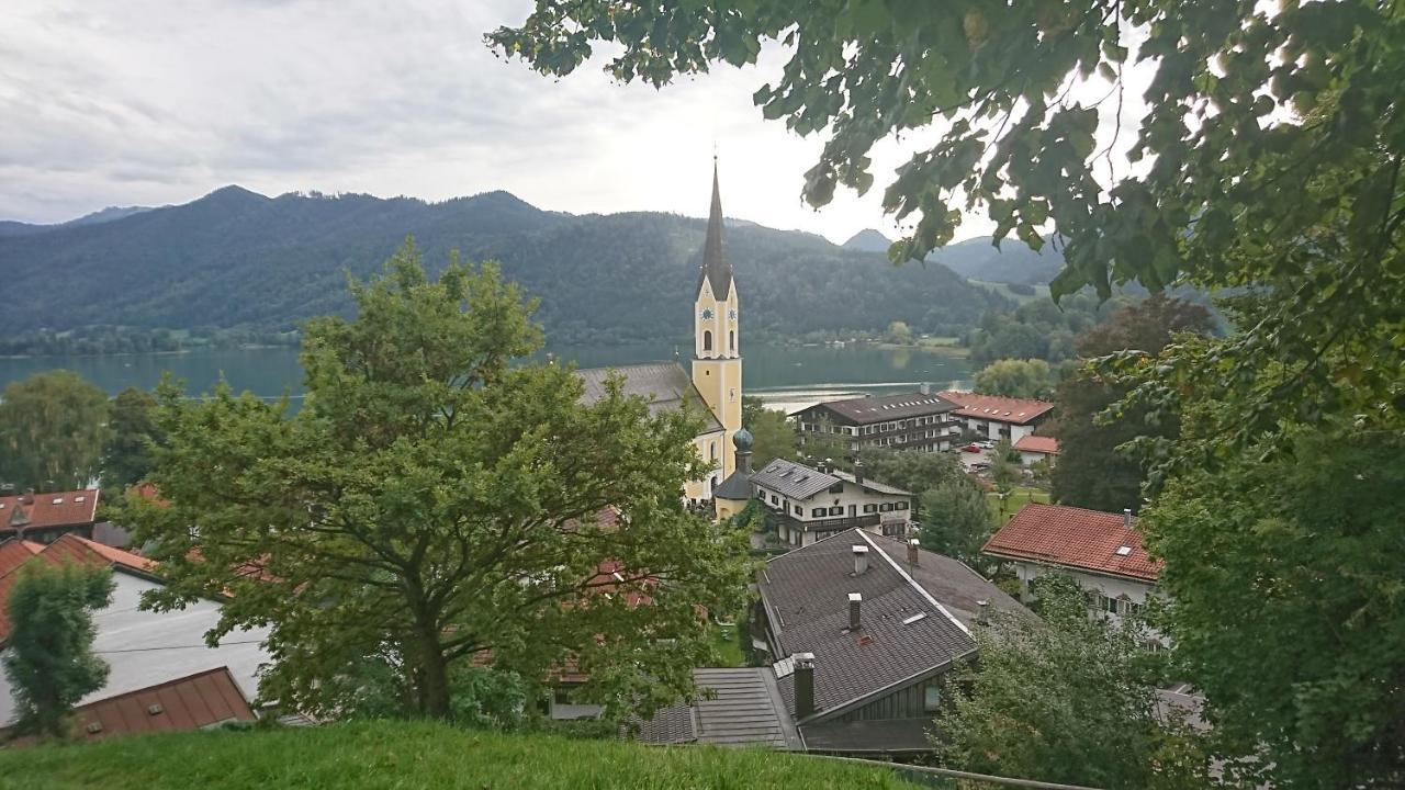 シュリールゼーVip Deluxe 107Qm Auf Zwei Etagen 1 Dopplezimmer Eg 1 Doppelzimmer Auf Der Galerie Sowie 2 Badezimmer Und Komplette Kueche Mit Mikrowelle Und Backofen Ideal Fuer 1 Bis 6 Gaeste Direkter Blick Auf Garten Und Bergblick Alles Nur Nicht 0815アパートメント エクステリア 写真