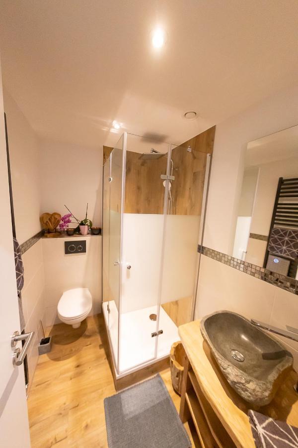 シュリールゼーVip Deluxe 107Qm Auf Zwei Etagen 1 Dopplezimmer Eg 1 Doppelzimmer Auf Der Galerie Sowie 2 Badezimmer Und Komplette Kueche Mit Mikrowelle Und Backofen Ideal Fuer 1 Bis 6 Gaeste Direkter Blick Auf Garten Und Bergblick Alles Nur Nicht 0815アパートメント エクステリア 写真